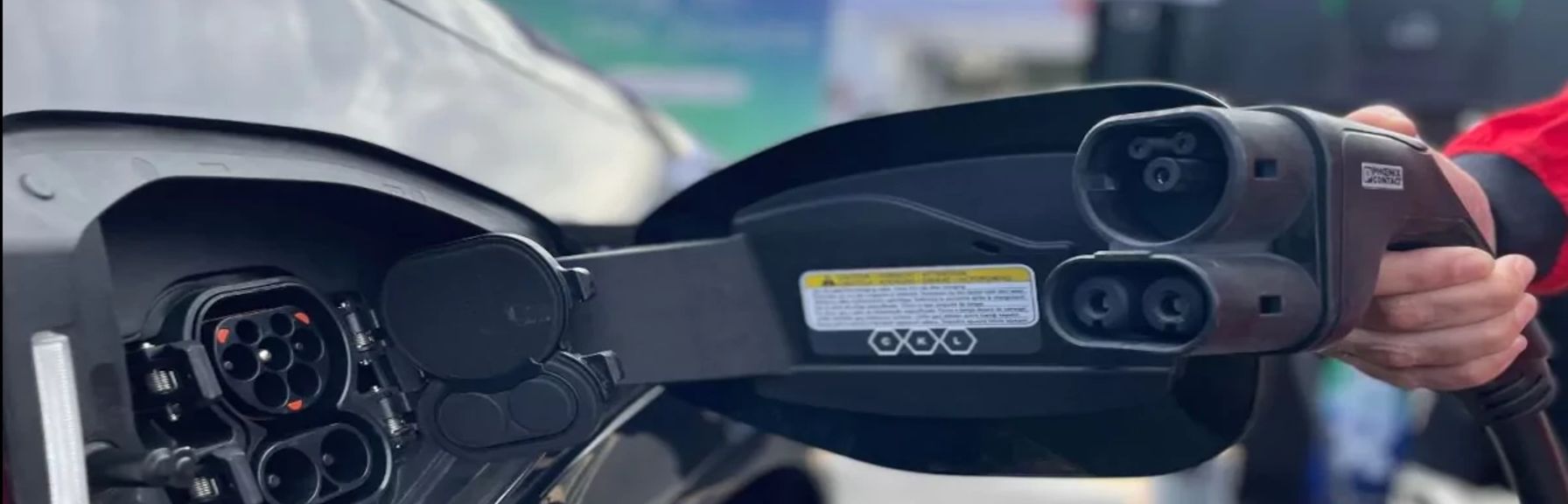Jak ładować auto elektryczne? Kompletny poradnik dla początkujących
